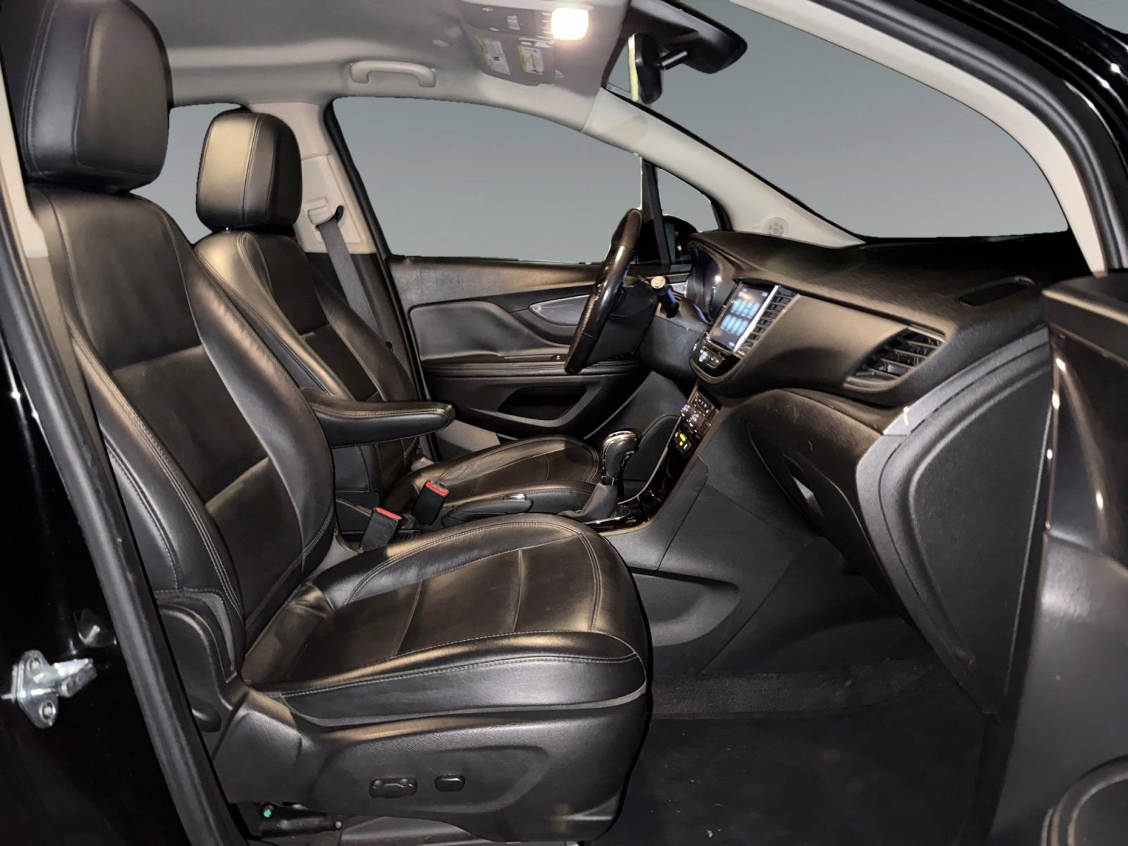 Used 2020 Buick Encore Essence image 20