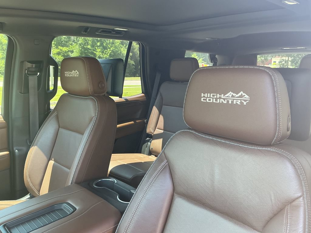 Used 2021 Chevrolet Tahoe High Country RWD image 19