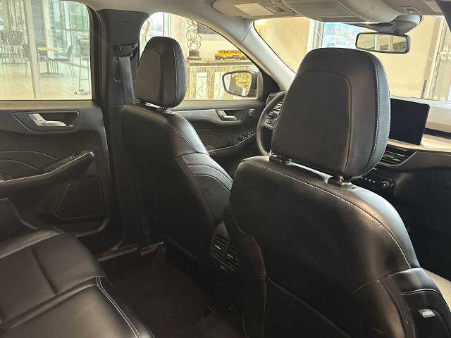 Certified 2025 Ford Escape Platinum image 26