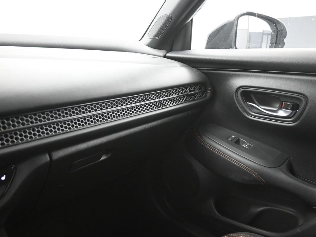 Used 2023 Honda HR-V Sport image 12