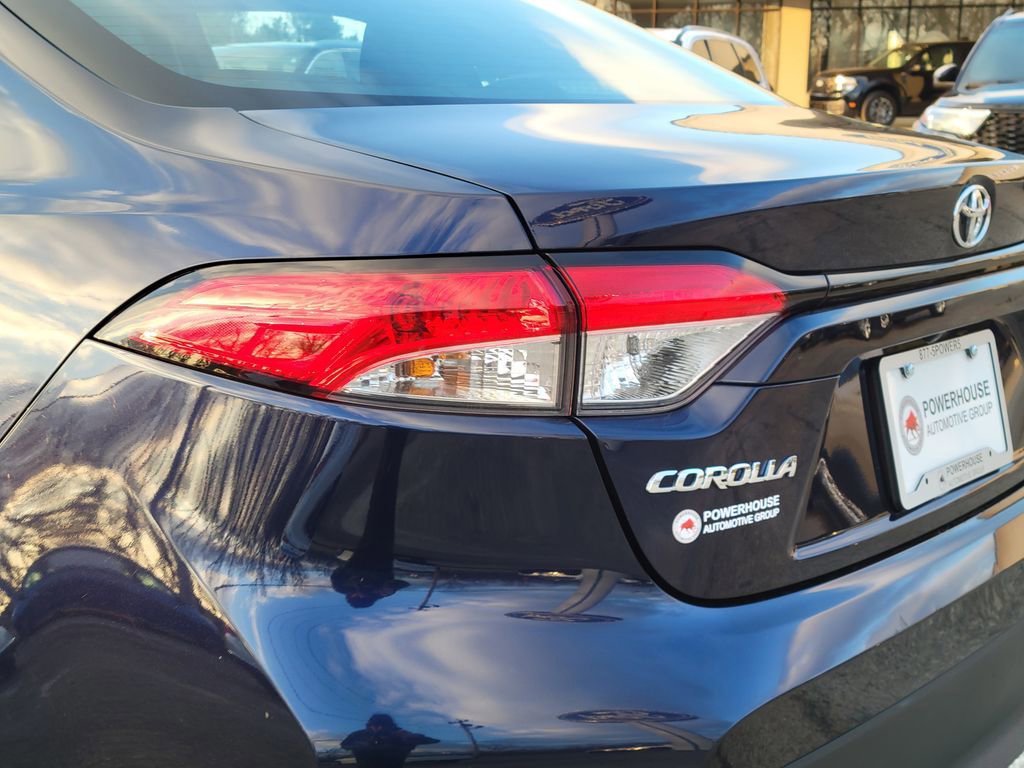 Used 2023 Toyota Corolla LE image 11