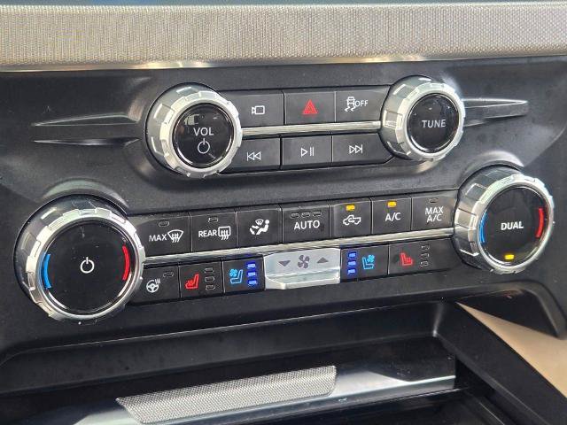 Certified 2025 Ford F450 Platinum w/ Platinum Plus Package AWD/4WD image 36
