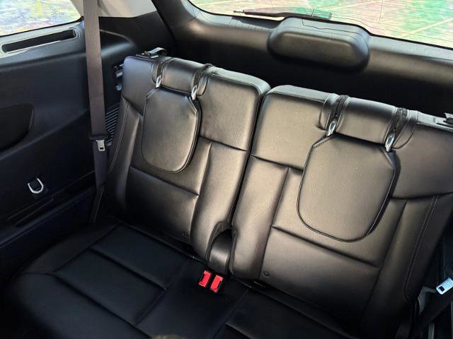 Certified 2023 Ford Explorer Limited w/ Limited Technology Package image 18