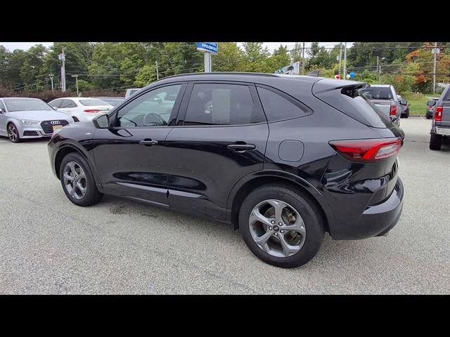 Certified 2024 Ford Escape ST-Line w/ Tech Pack #1 AWD/4WD image 35