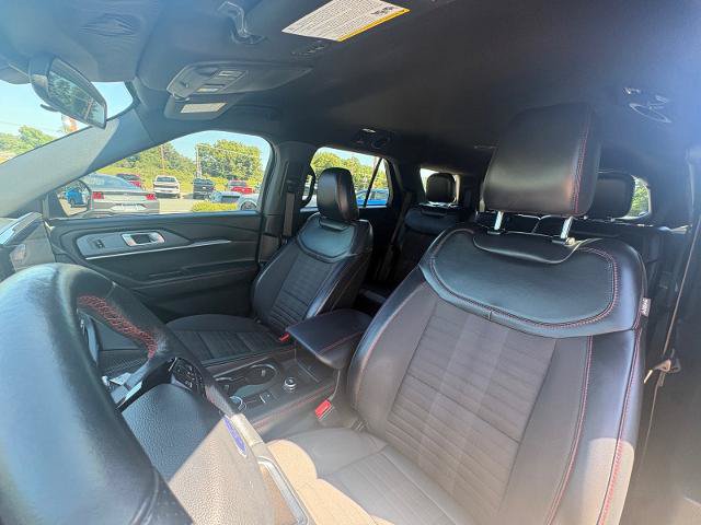 Certified 2025 Ford Explorer ST-Line AWD/4WD image 12