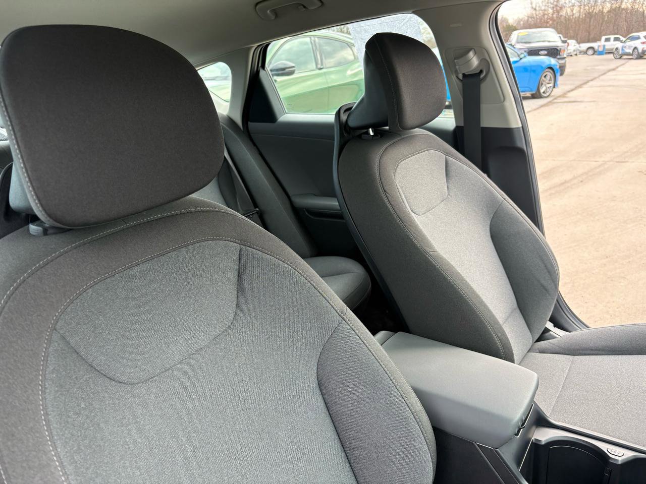 Used 2025 Kia K4 FWD image 43