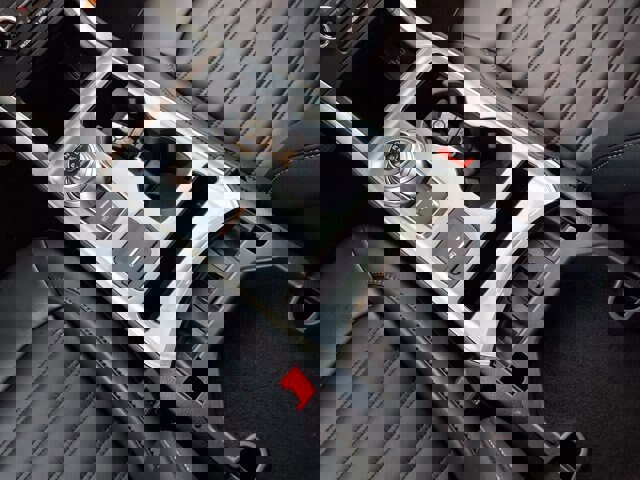 Certified 2024 Ford Edge SEL w/ Convenience Package image 15