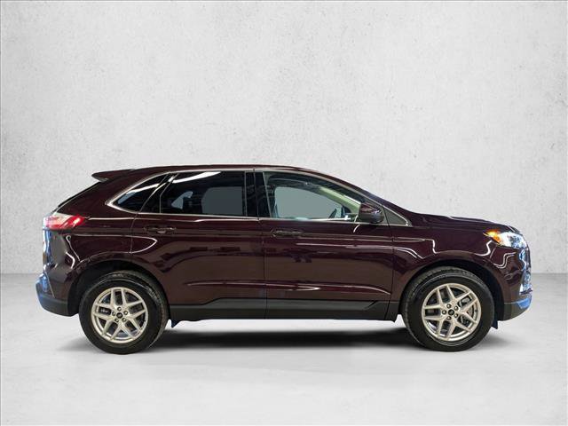 Certified 2024 Ford Edge SEL w/ Convenience Package image 2