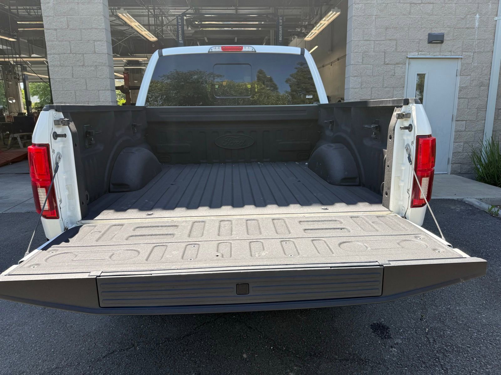 Certified 2020 Ford F150 King Ranch w/ Equipment Group 601A Luxury AWD/4WD image 5