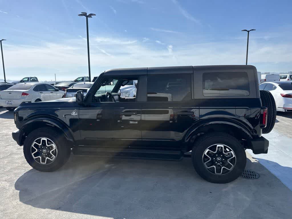 Certified 2026 Ford Bronco Outer Banks AWD/4WD image 2