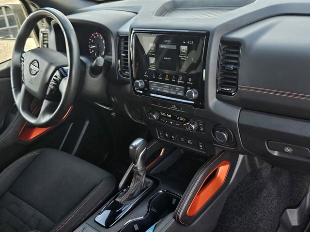 Used 2022 Nissan Frontier Pro-X image 9