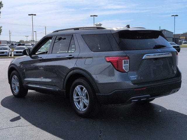 Certified 2022 Ford Explorer XLT w/ Equipment Group 202A RWD image 6