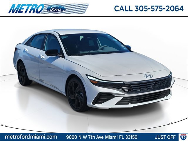 Used 2026 Hyundai Elantra Sport image 4