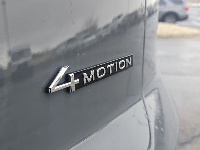 Used 2024 Volkswagen Atlas Cross Sport SE image 12