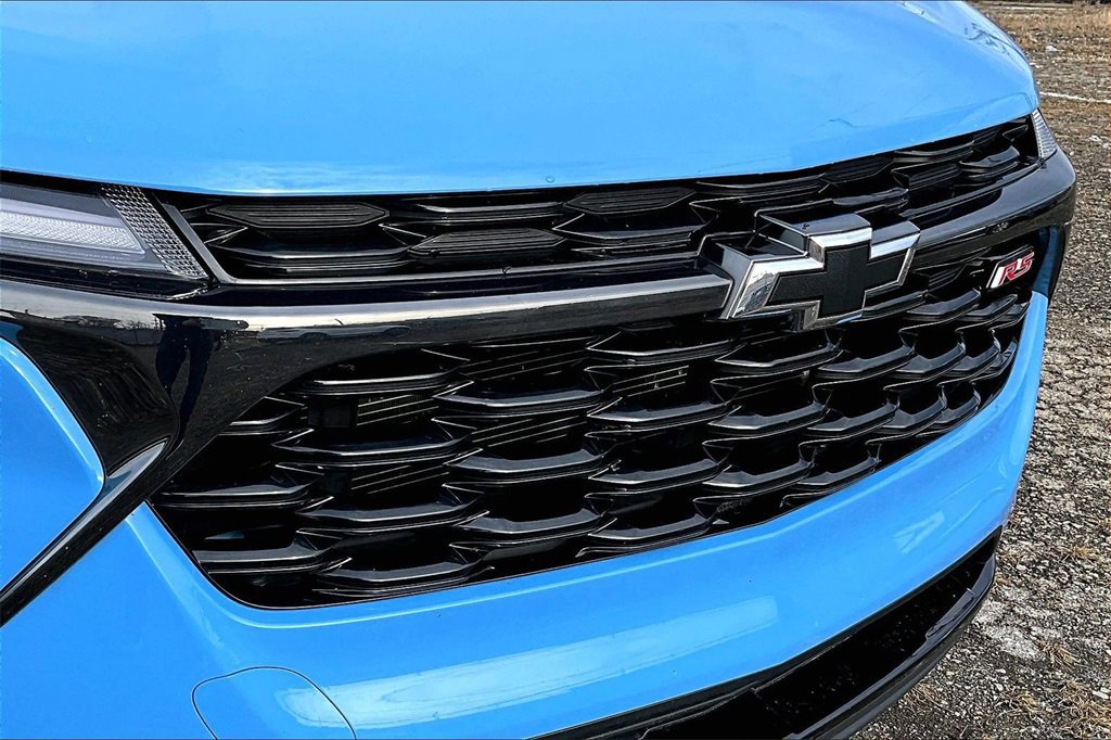 Used 2024 Chevrolet Trax RS w/ Driver Confidence Package image 28