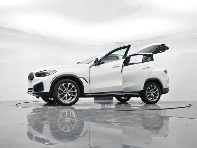 Used 2023 BMW X6 xDrive40i w/ Premium Package image 50