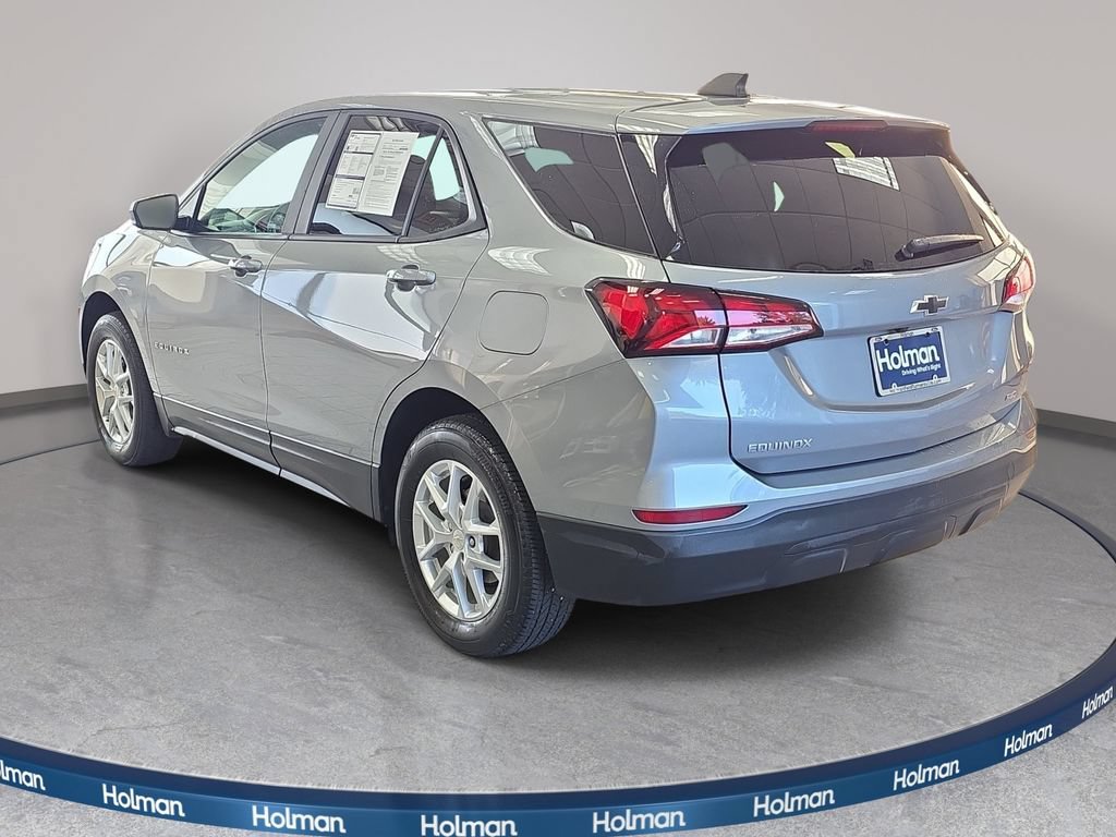 Used 2023 Chevrolet Equinox LS w/ LS Convenience Package AWD/4WD image 7