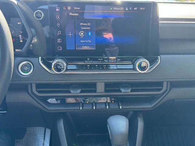 Used 2024 Chevrolet Colorado W/T image 16