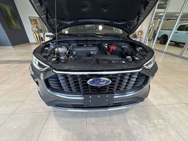 Certified 2024 Ford Escape Platinum AWD/4WD image 29