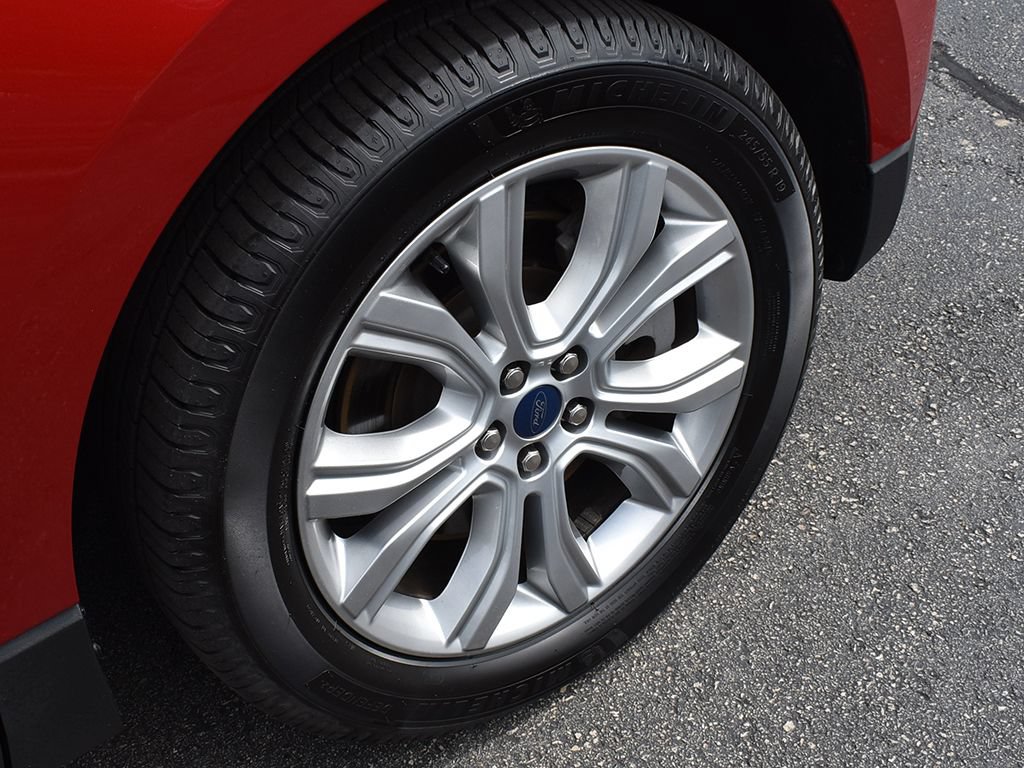 Certified 2022 Ford Edge Titanium AWD/4WD image 9