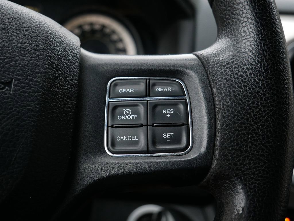 Used 2017 RAM 1500 Classic SLT AWD/4WD image 19