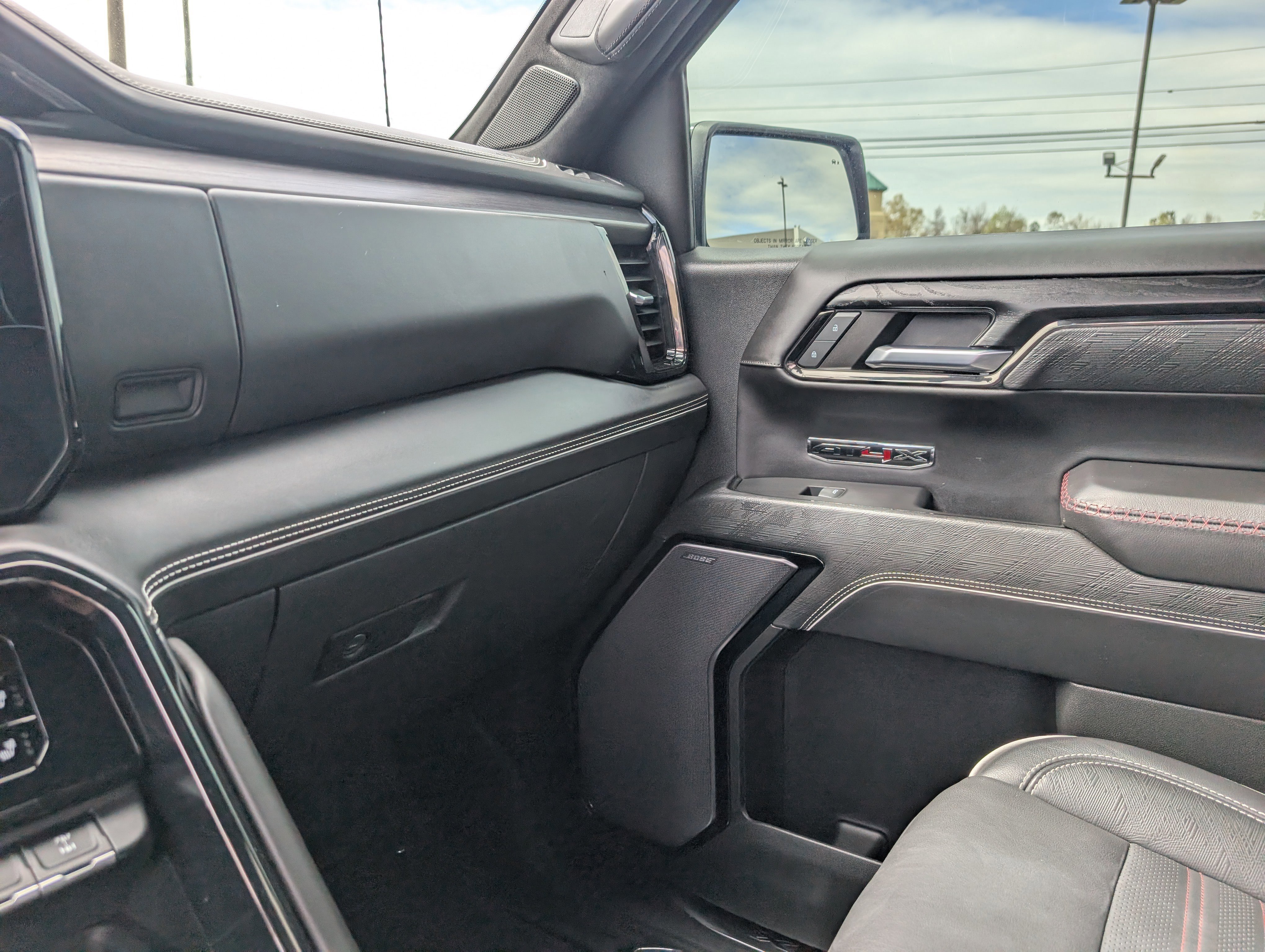 Used 2023 GMC Sierra 1500 AT4X image 31