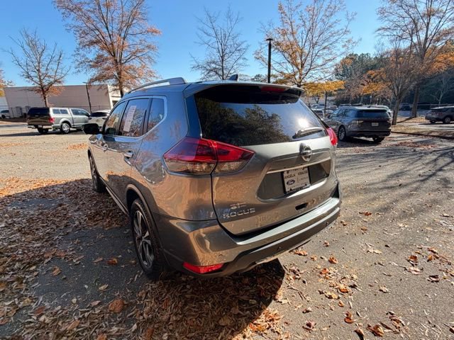 Used 2019 Nissan Rogue SV w/ Premium Package image 3