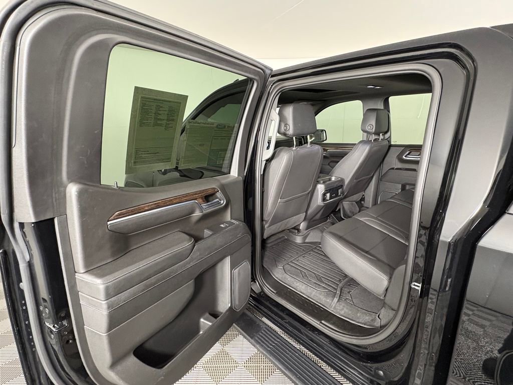 Used 2023 GMC Sierra 1500 Elevation w/ Elevation Premium Package AWD/4WD image 26