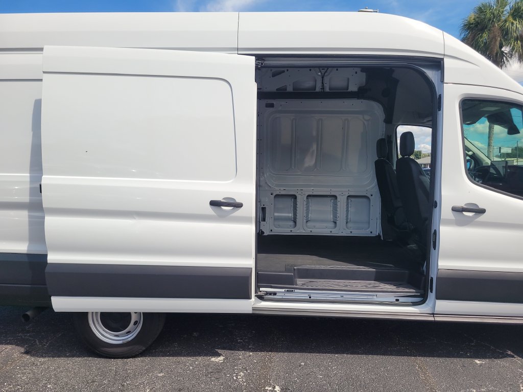 Certified 2025 Ford Transit 350 148 High Roof Extended RWD image 11