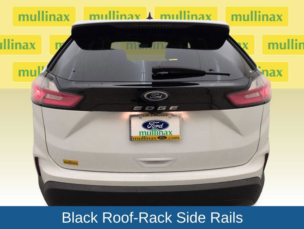 Certified 2021 Ford Edge SE image 4