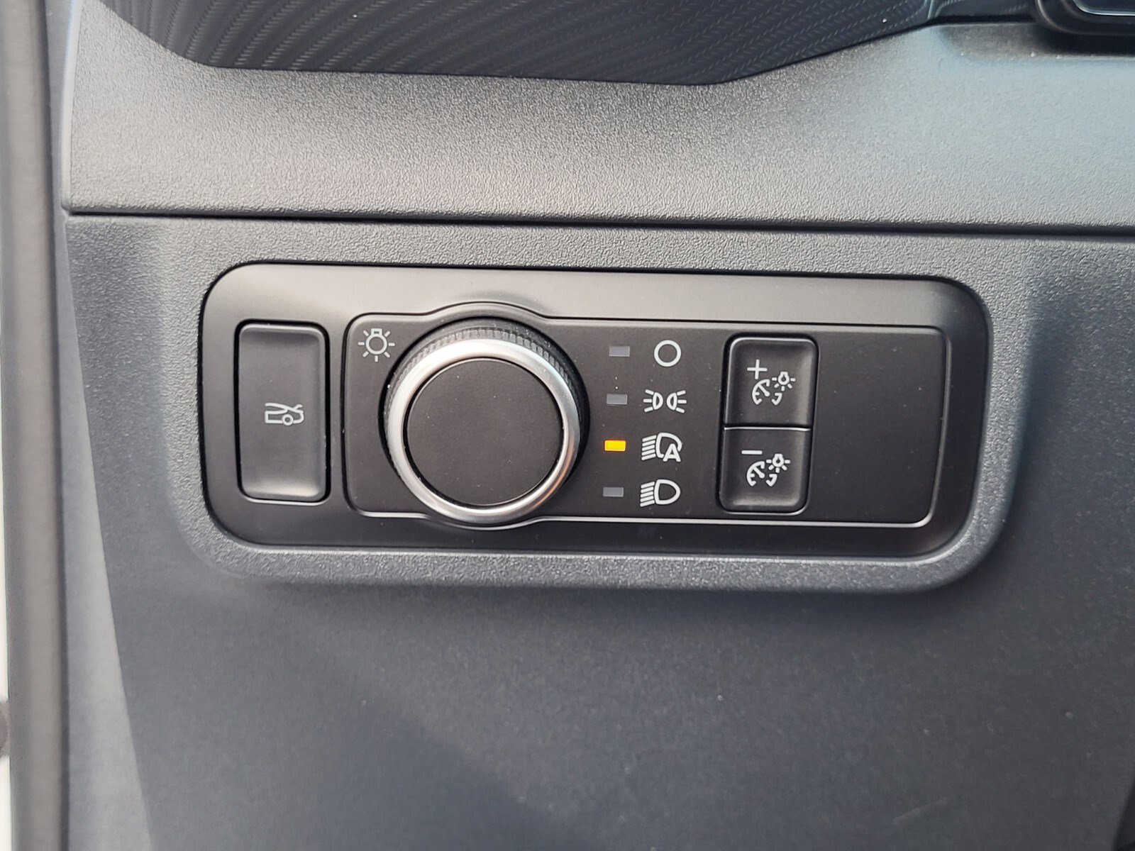 Certified 2025 Ford Mustang Coupe RWD image 22