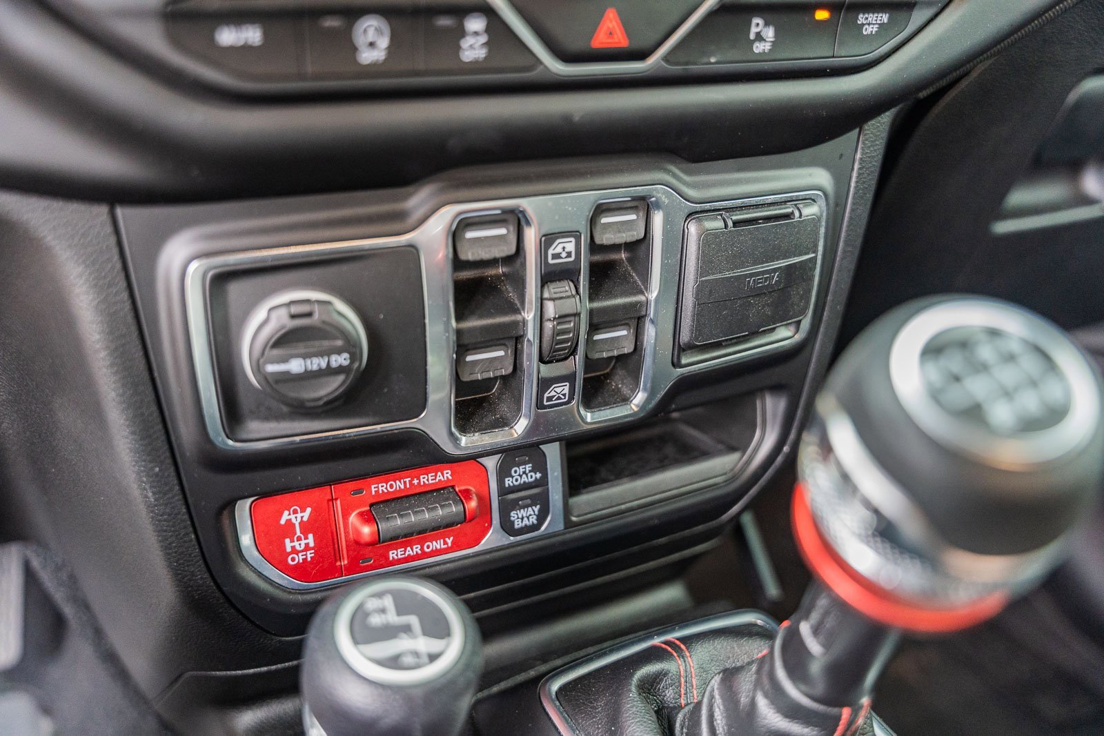 Used 2021 Jeep Gladiator Rubicon w/ Safety Group image 34