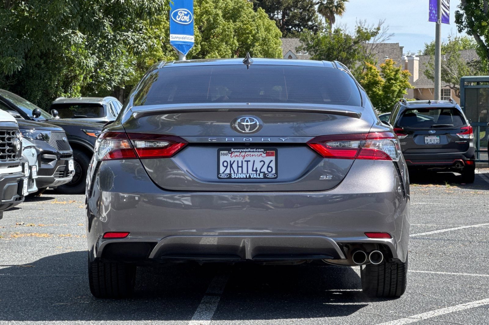Used 2022 Toyota Camry SE FWD image 5