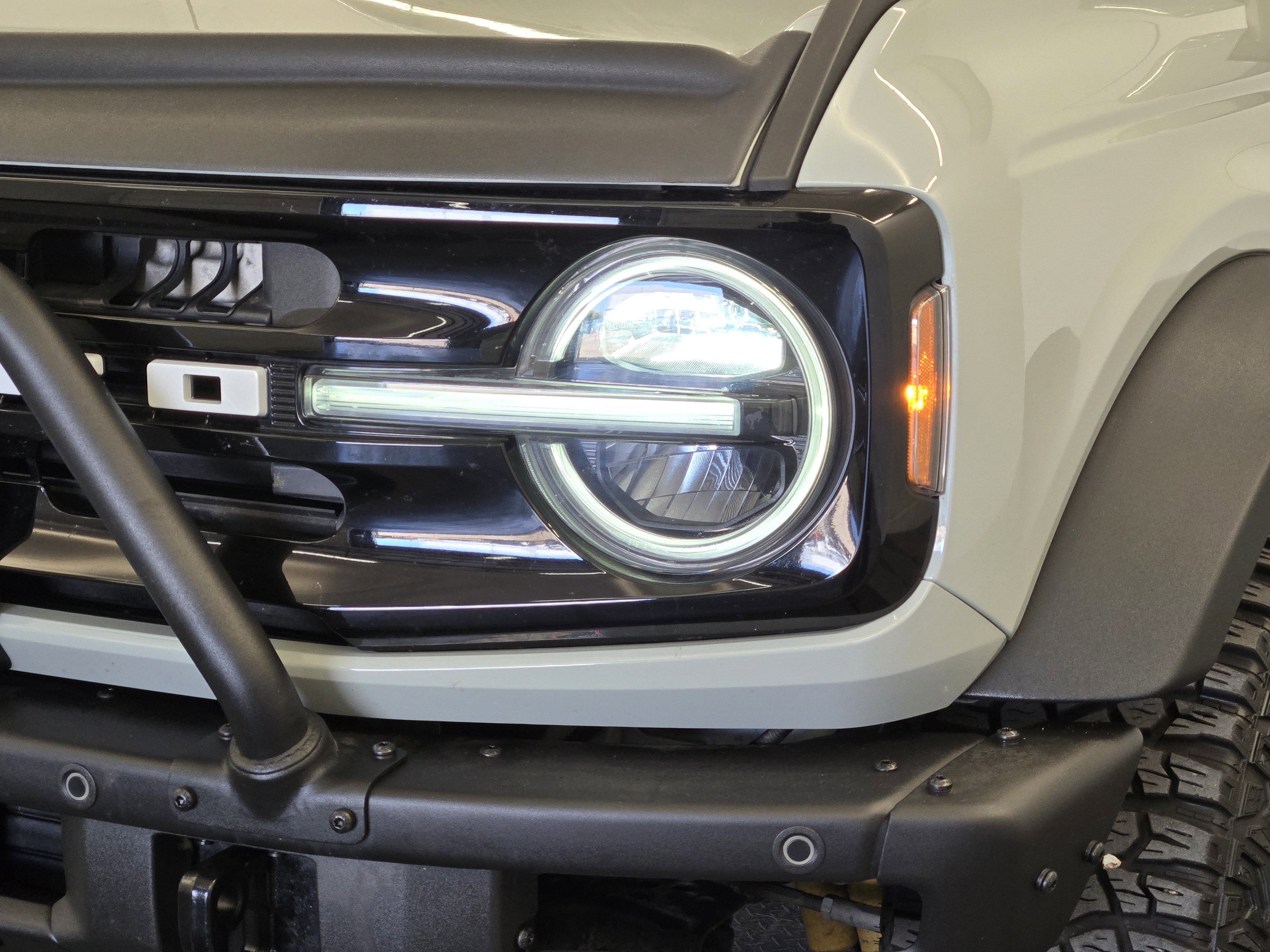 Certified 2023 Ford Bronco Outer Banks w/ Sasquatch Package image 8