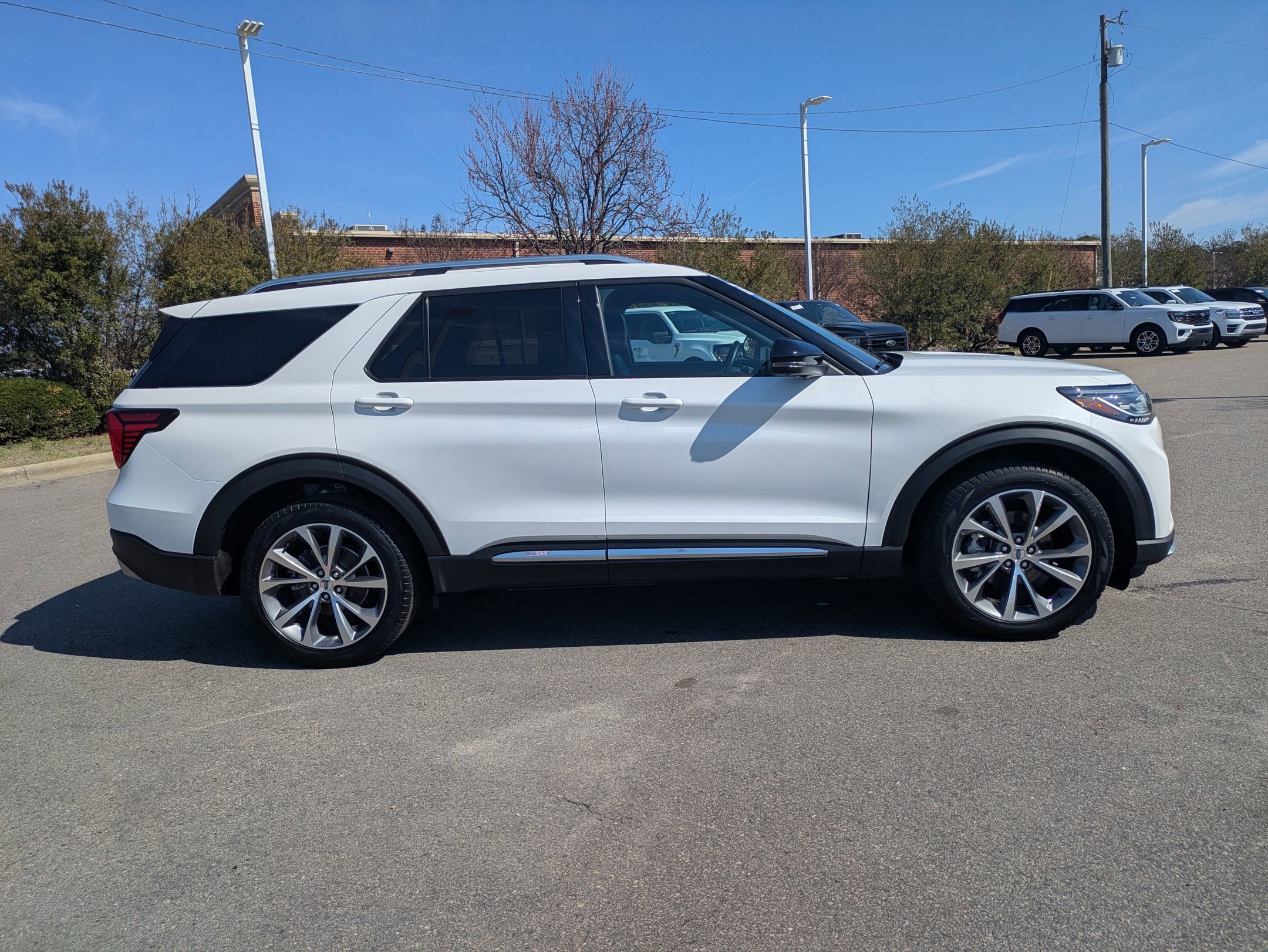 Certified 2025 Ford Explorer Platinum w/ Ultimate Package image 6