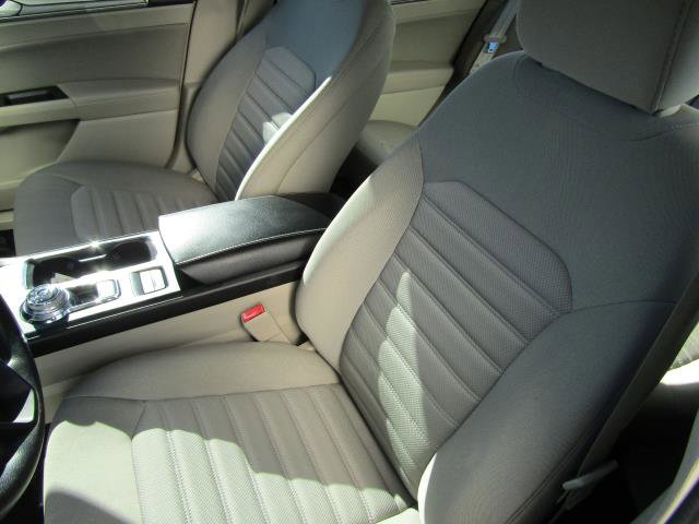 Certified 2019 Ford Fusion SE image 16