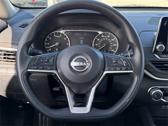 Used 2023 Nissan Altima 2.5 SV image 12