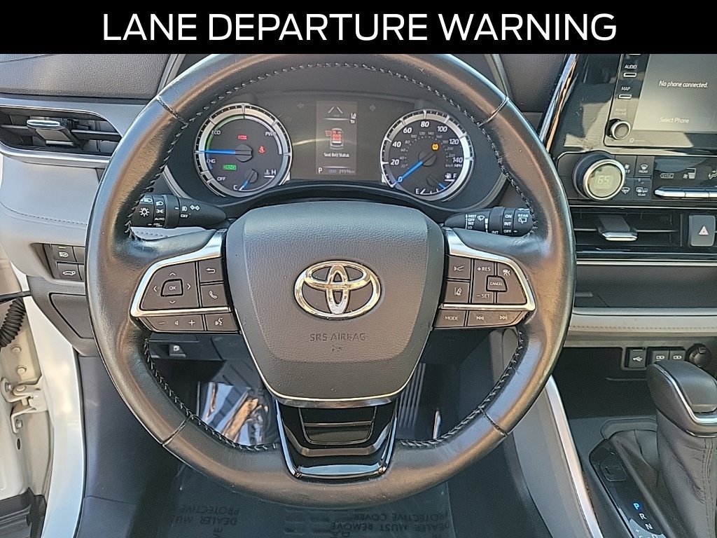 Used 2020 Toyota Highlander LE FWD image 23