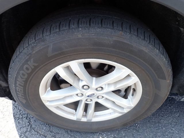 Certified 2023 Ford Explorer XLT w/ Equipment Group 202A AWD/4WD image 10