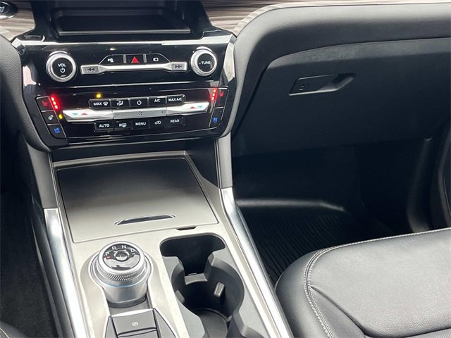 Certified 2022 Ford Explorer Limited w/ Equipment Group 301A image 18