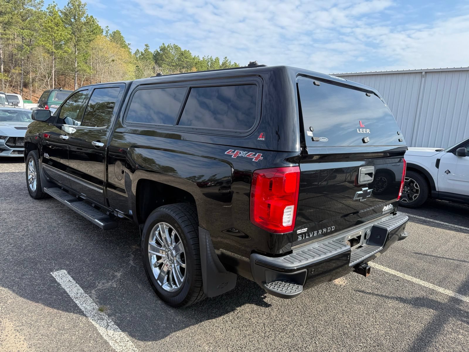 Used 2017 Chevrolet Silverado 1500 High Country AWD/4WD image 16