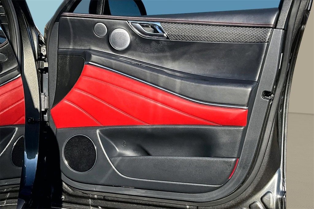 Used 2025 Genesis GV80 3.5T e-SC image 24