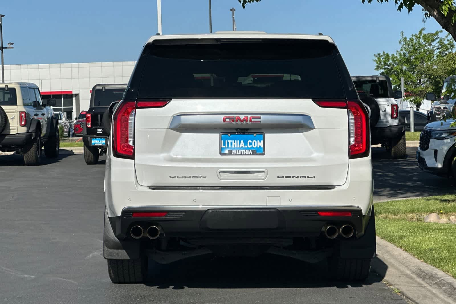Used 2021 GMC Yukon Denali w/ Denali Ultimate Package AWD/4WD image 7
