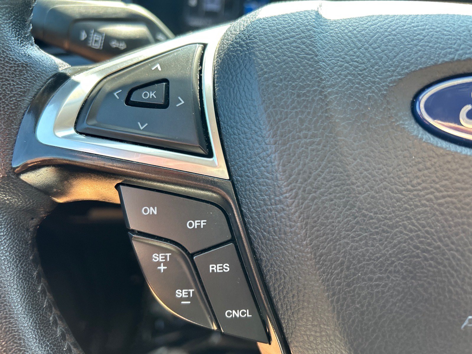 Certified 2024 Ford Edge SEL AWD/4WD image 24