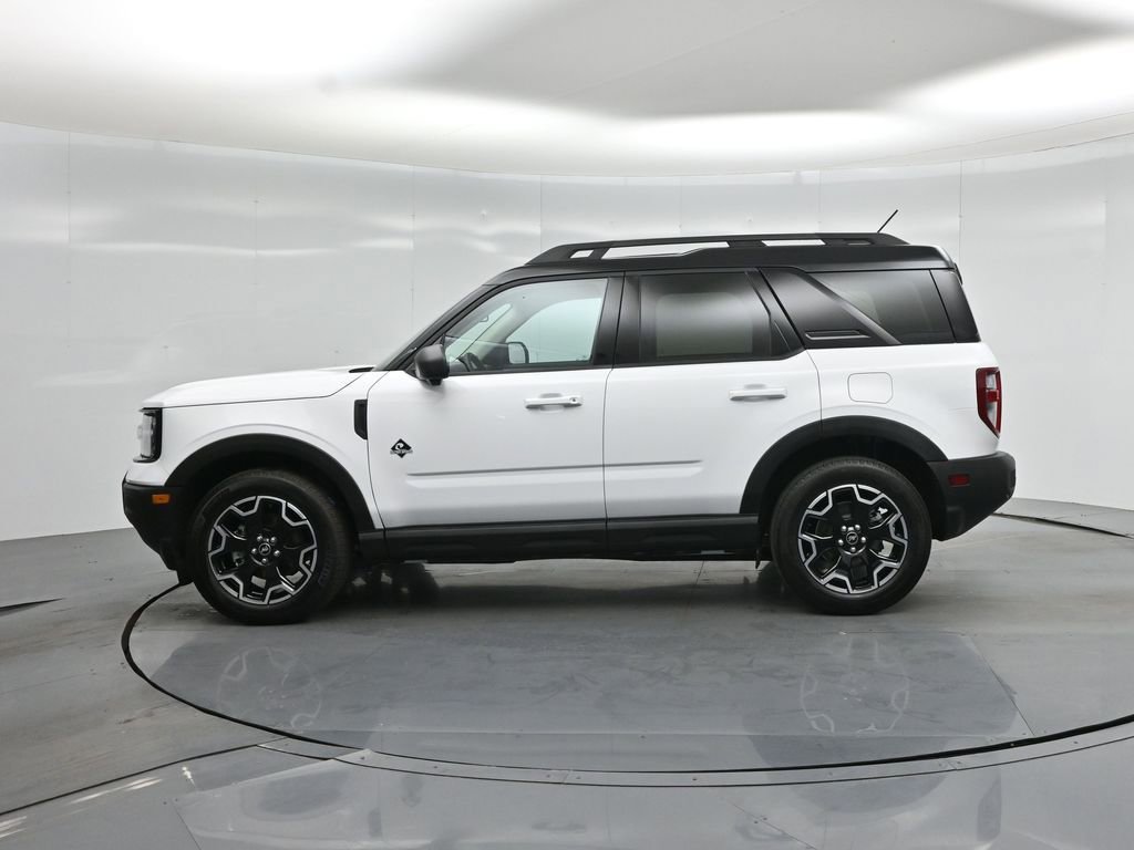 Certified 2025 Ford Bronco Sport Outer Banks w/ Outer Banks Tech Package+ AWD/4WD image 31