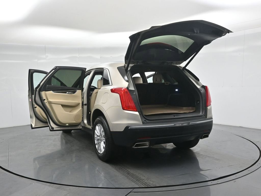 Used 2017 Cadillac XT5 FWD image 34