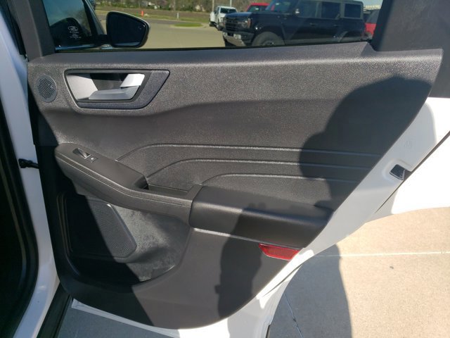 Certified 2021 Ford Escape Titanium w/ Class II Trailer Tow Package image 33