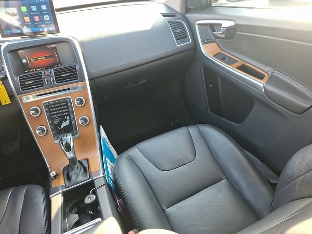 Used 2017 Volvo XC60 T6 Inscription w/ Climate Package image 15