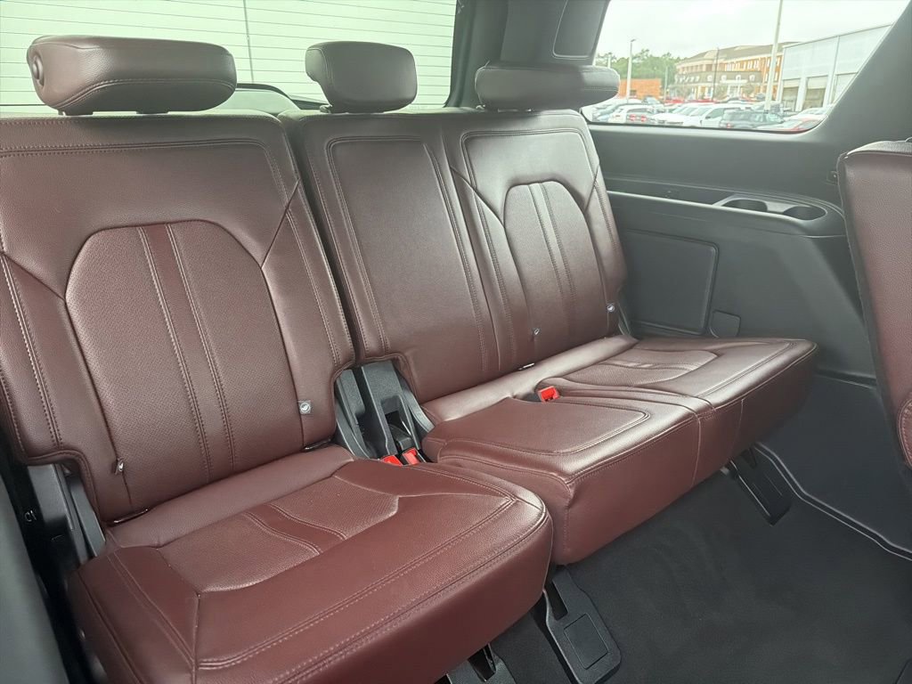 Certified 2024 Ford Expedition Limited image 29