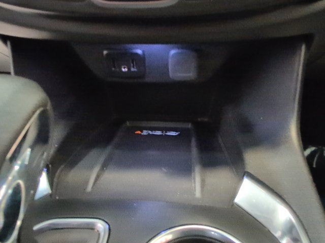 Certified 2023 Chevrolet Traverse LT AWD/4WD image 25